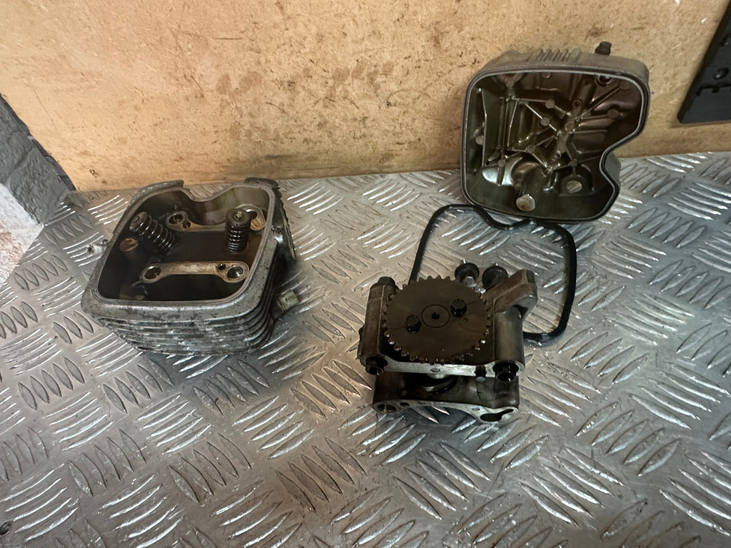 Honda CBF125 Engine Cylinder Head Complete With Valves & Cam 2012