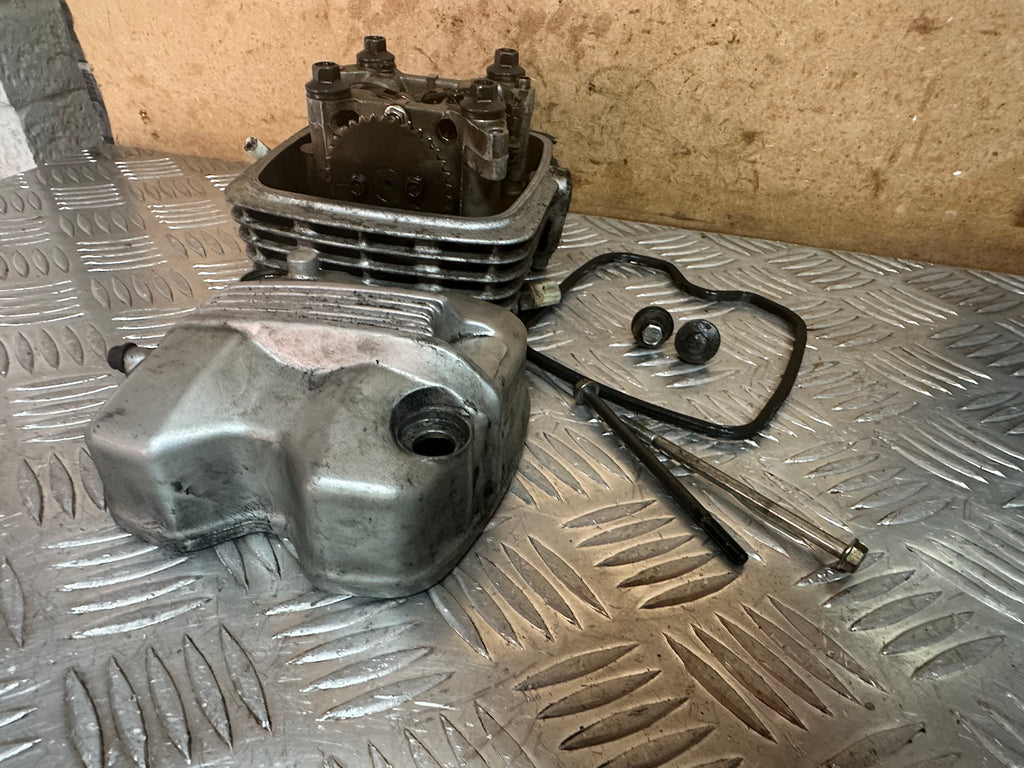 Honda CBF125 Engine Cylinder Head Complete With Valves & Cam 2012