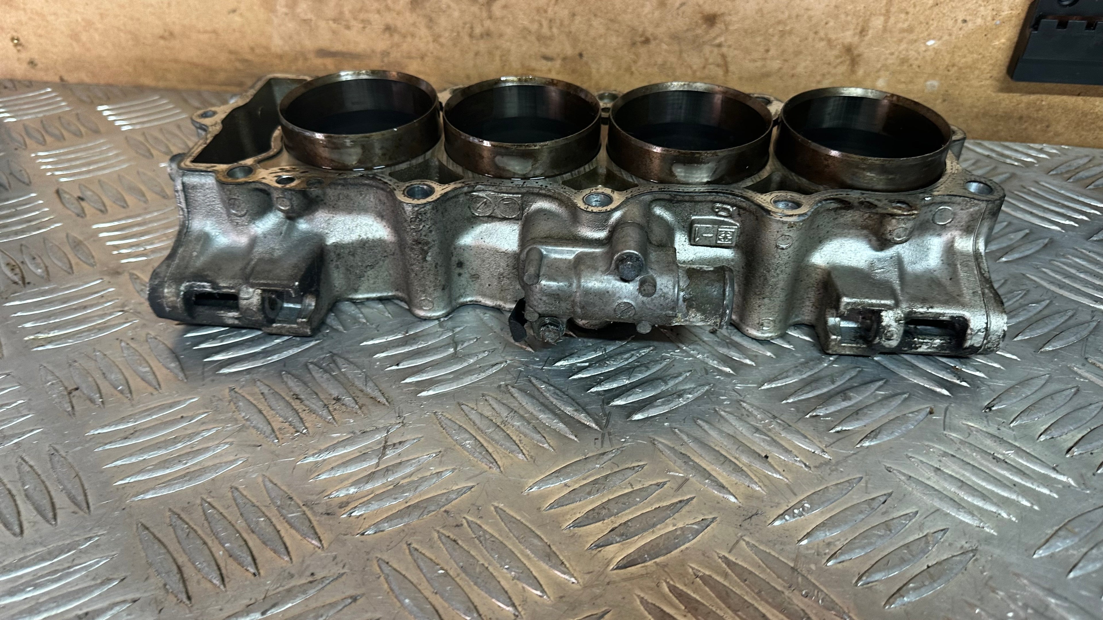 Kawasaki ZX600 Engine Cylinder Barrel With Pistons Used F2 1996 Ninja ZX6R