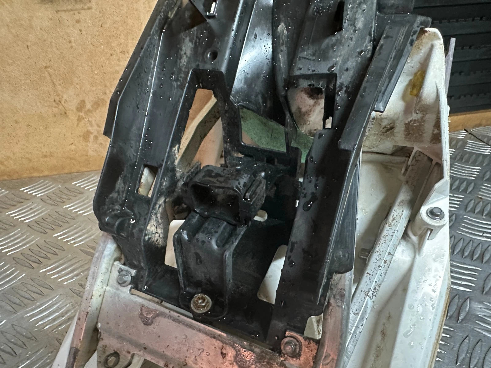 KTM SXF 350 Rear Subframe + Airbox + Battery Tray Rear End Good SXF350 XCF SX-F