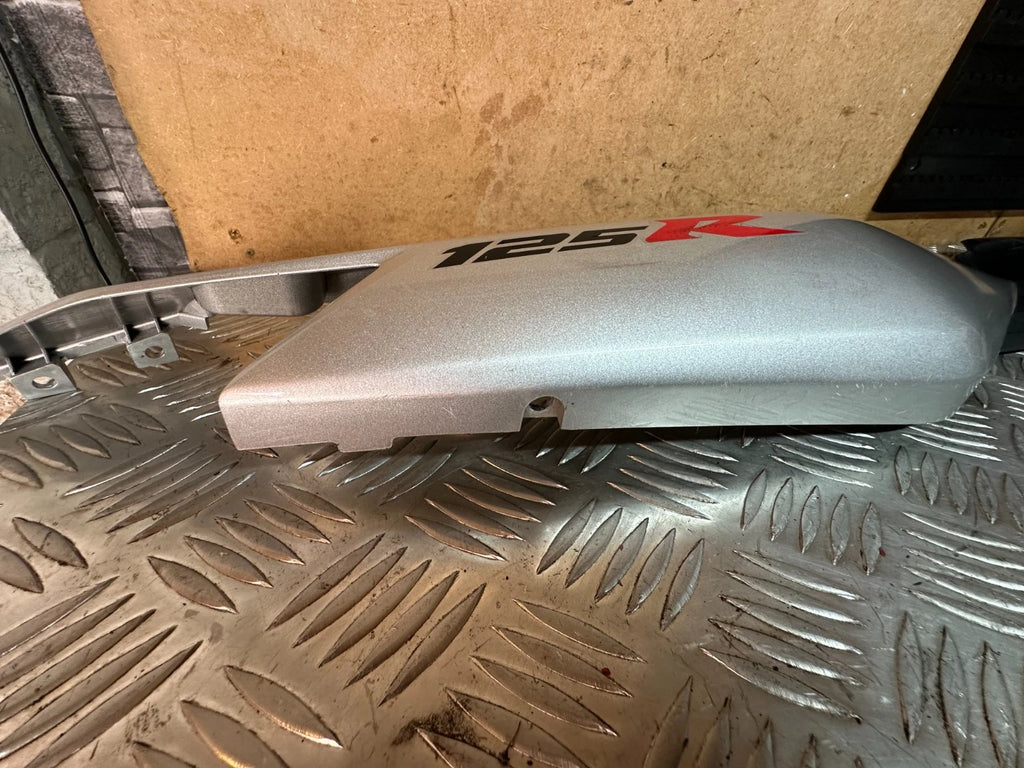 Honda CBR125R Right Rear Side Panel Fairing In Silver CBR125 2005 CBR 125