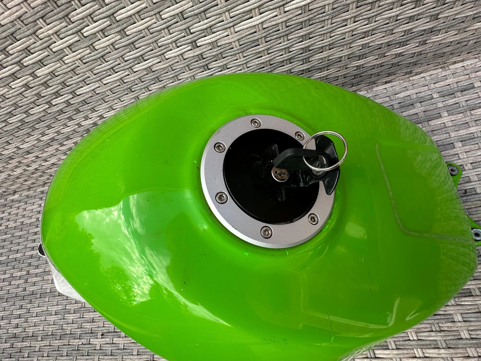 Kawasaki ZX600 Fuel Petrol Gas Tank With Cap & Key F2 F3 1996 Ninja ZX6R