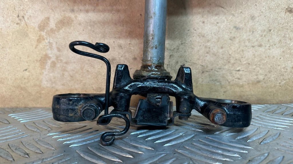 Honda CBR125R Yokes Fork Triple Clamps Top & Bottom Yoke Carb Model 2005 CBR 125