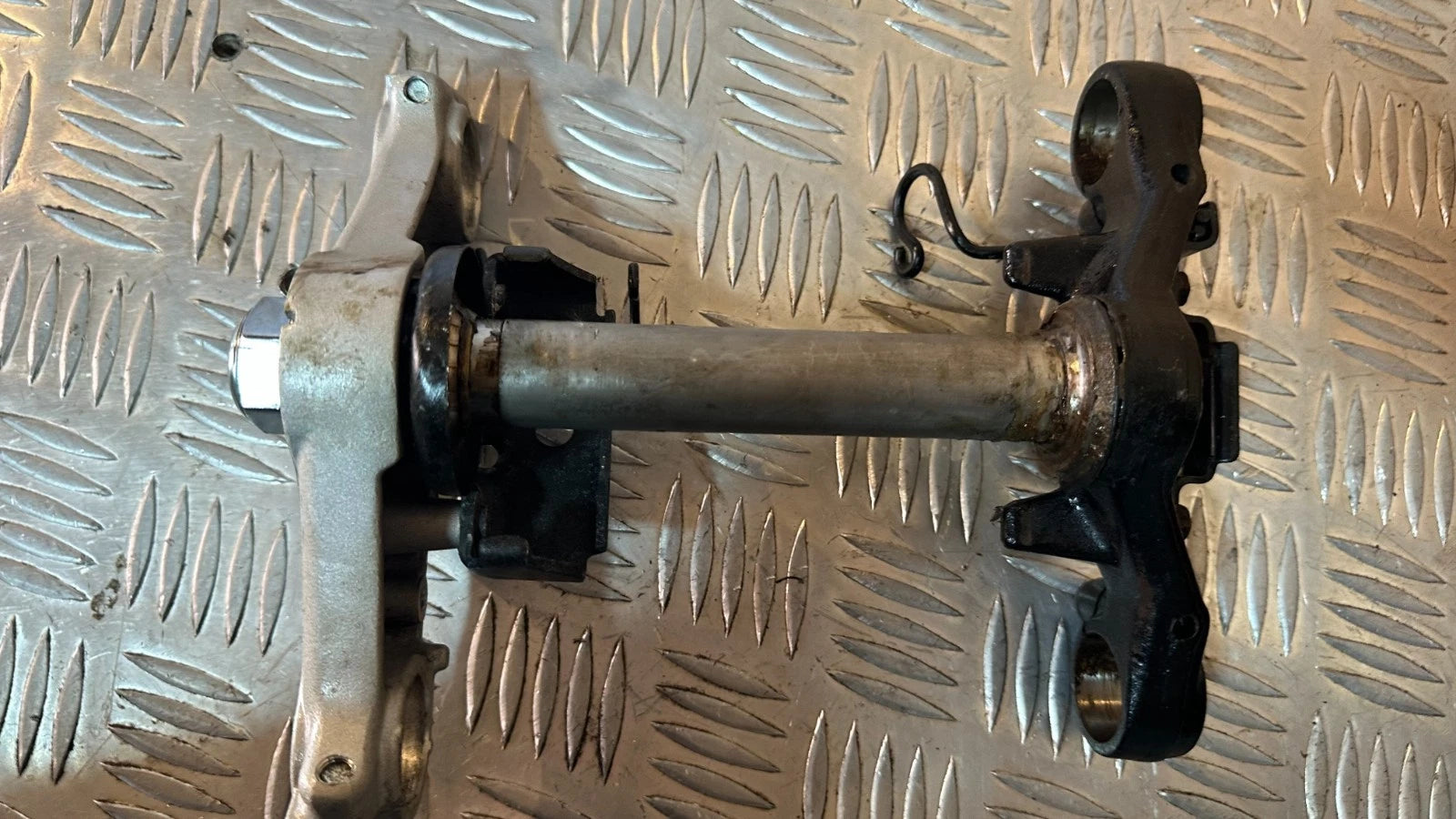 Honda CBR125R Yokes Fork Triple Clamps Top & Bottom Yoke Carb Model 2005 CBR 125