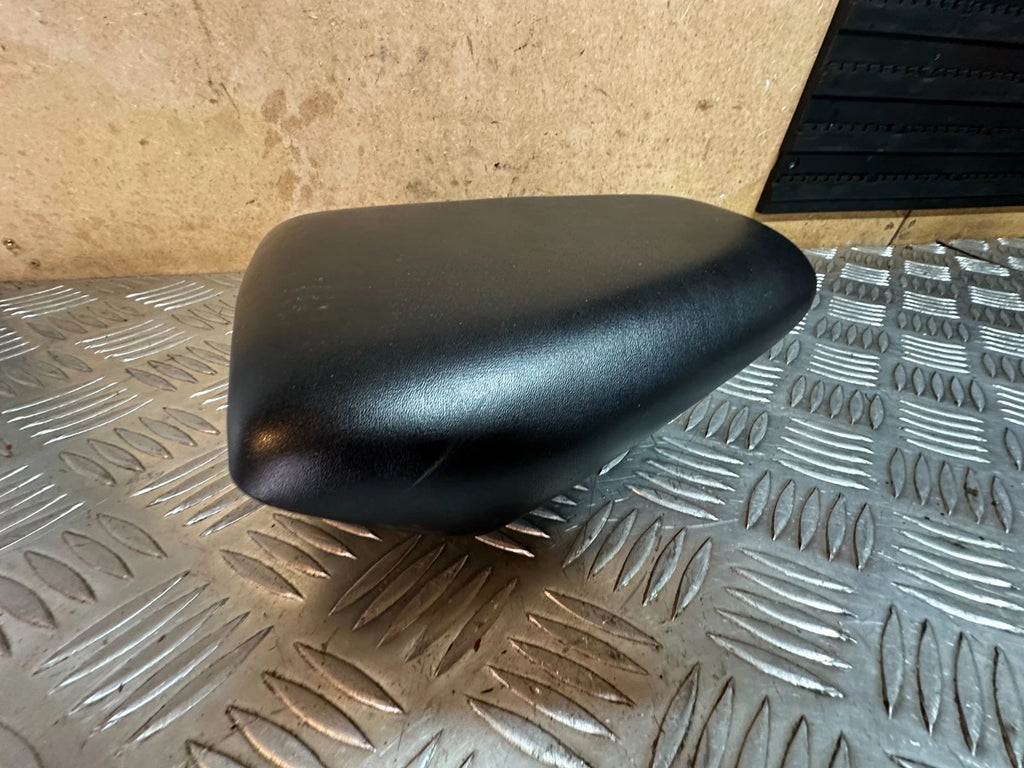 Honda CBR125R Rear Seat Passenger Pillion Excellent Condition 2005 CBR 125
