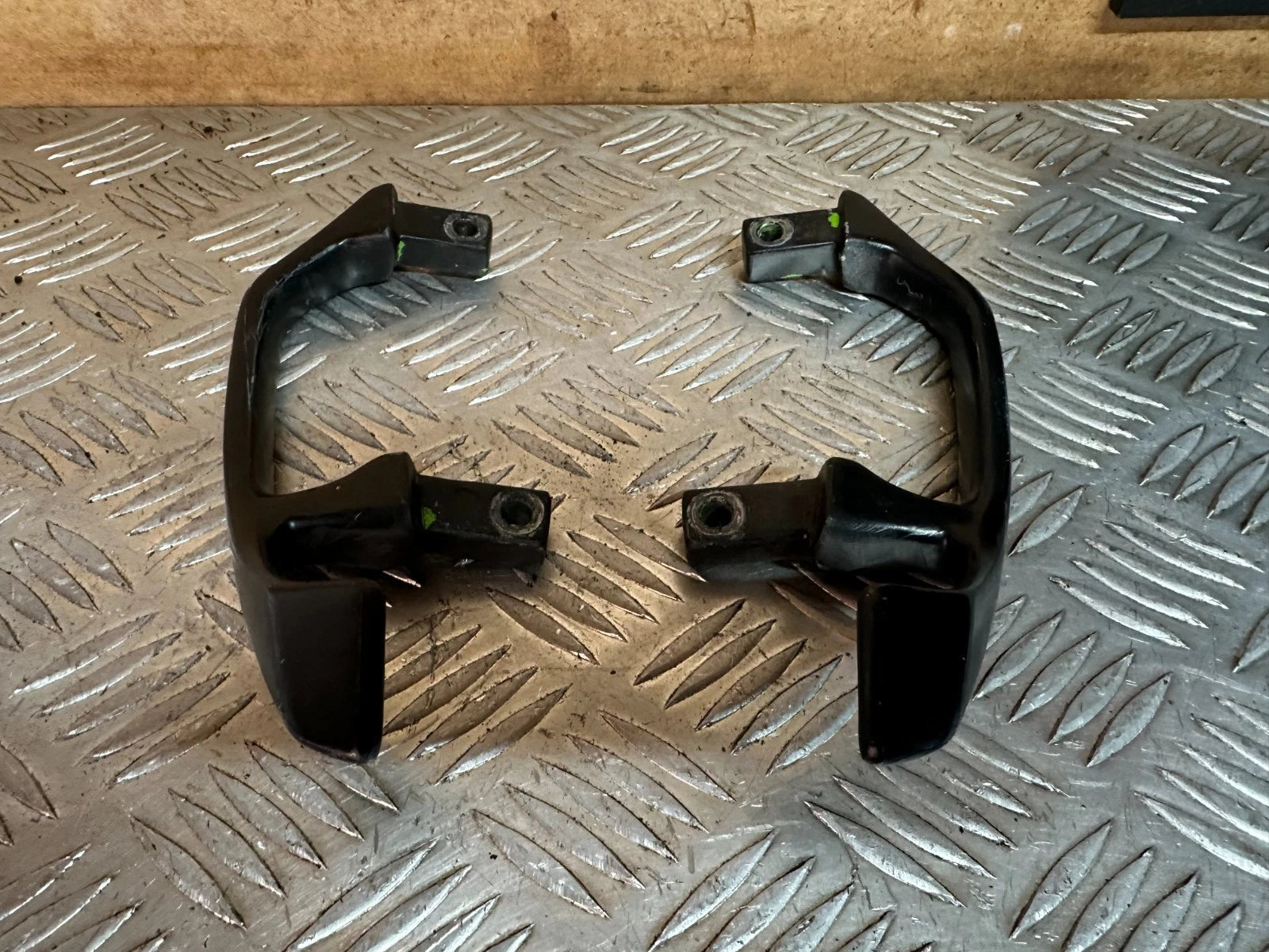 Kawasaki ZX600 Passenger Grab Rails pillion Handles Pair F2 1996 Ninja ZX6R
