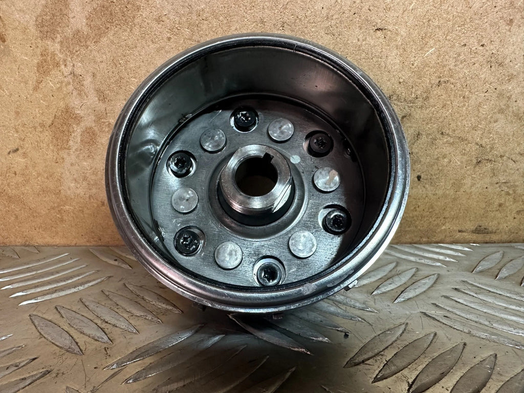 Honda CBR125R Magneto Ignition Flywheel Rotor Carb Model CBR125 2005 CBR 125