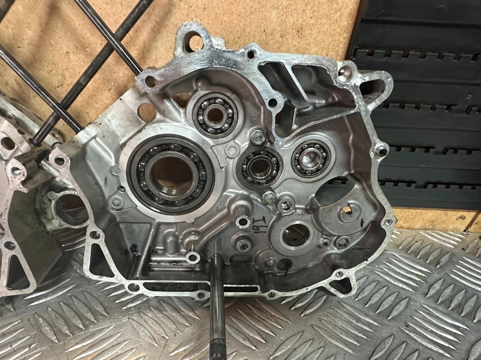 Honda CBR125R Crankcase Pair Of Matching Engine Crankcases 2005 CBR 125