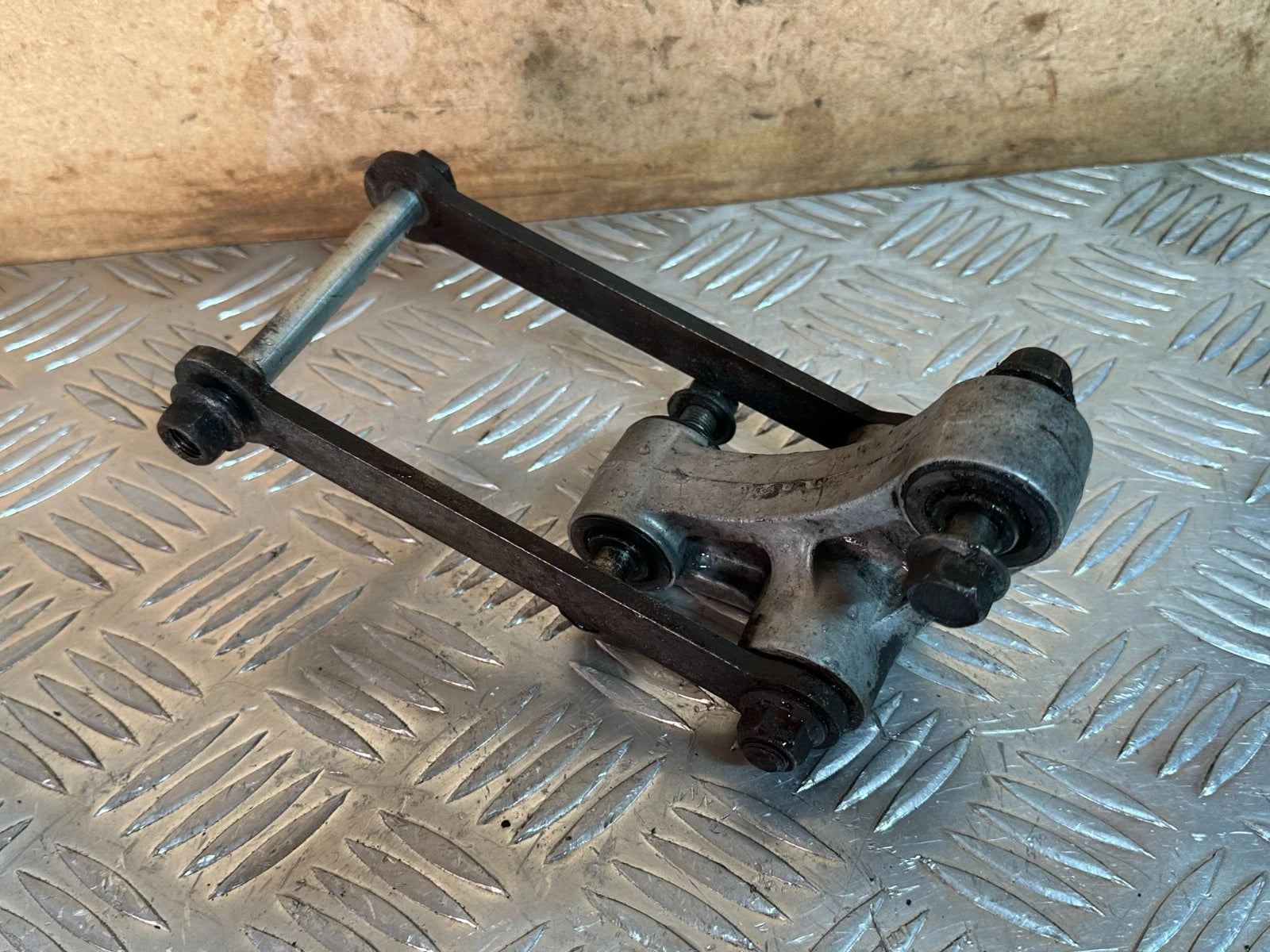 Kawasaki ZX600 Rear Shock Linkage W Dog Bones / Arm ZX6 ZXR 1996 ZX600R