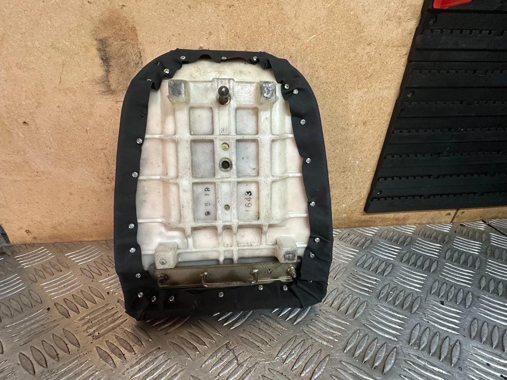 Kawasaki ZX600 Rear Seat Pillion Passenger Good Condition F2 1996 Ninja ZX6R