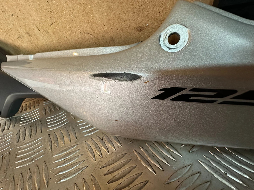 Honda CBR125R Left Rear Side Panel Fairing In Silver CBR125 2005 CBR 125