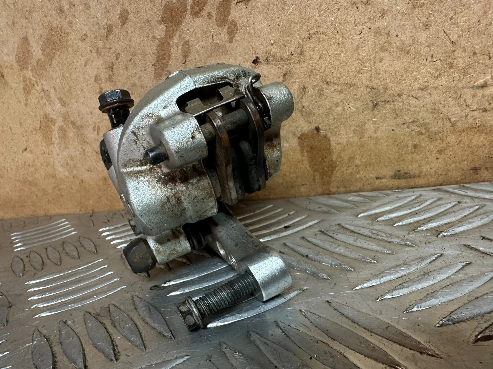 KTM SXF 350 Front Brake Caliper + Mounting Plate Bracket & Bolts SXF350 XCF SX-F