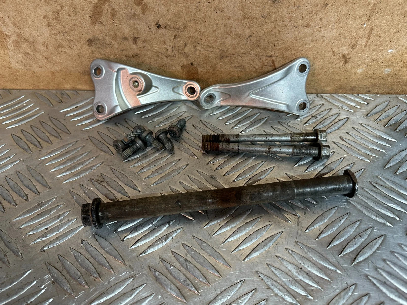 KTM SXF 350 All Engine Mounts Inc Swing Arm Pivot Bolts SXF350 XCF SX-F