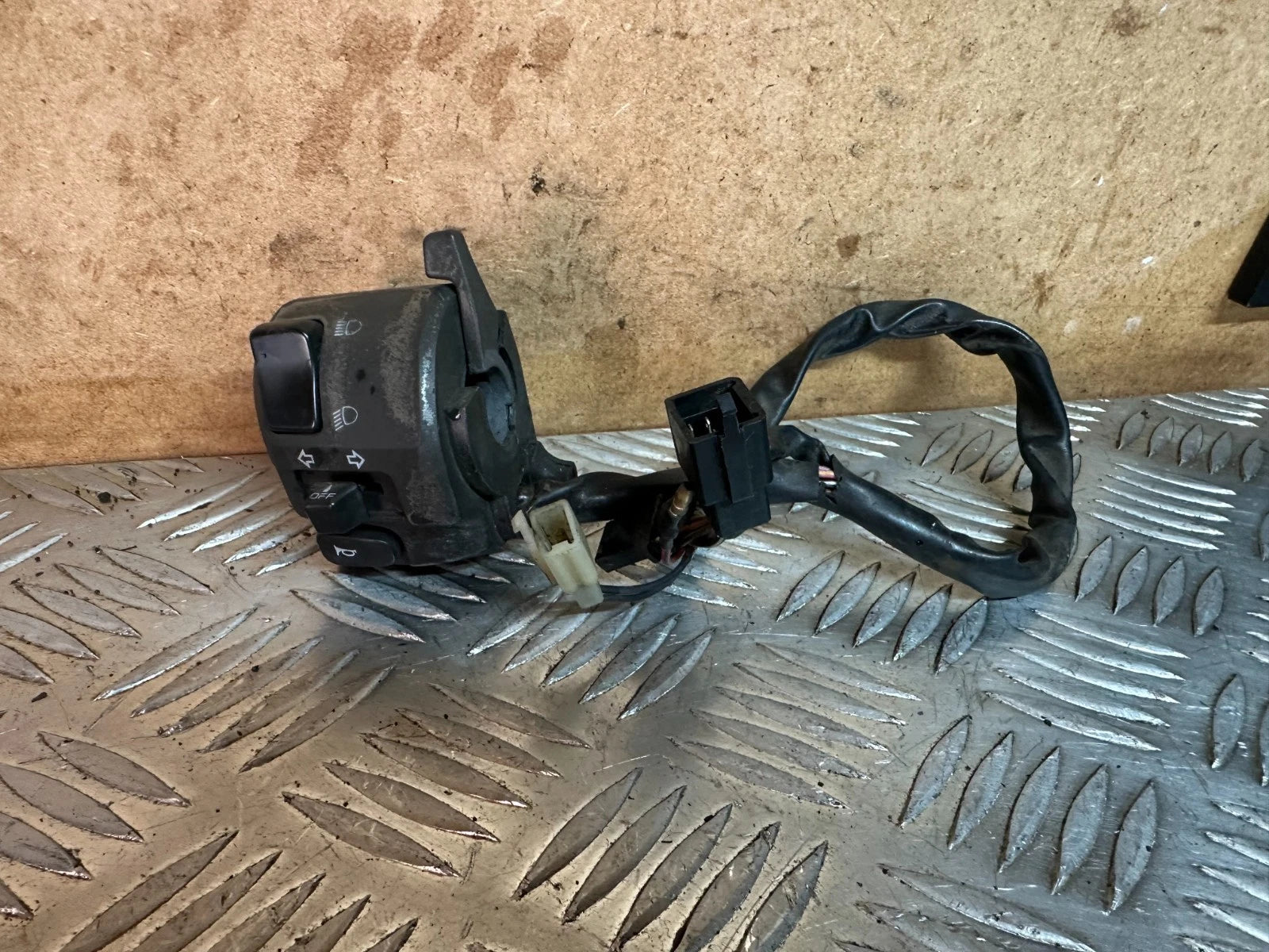Kawasaki ZX600 Left Switch Gear With Choke Lever F2 1996 Ninja ZX6R