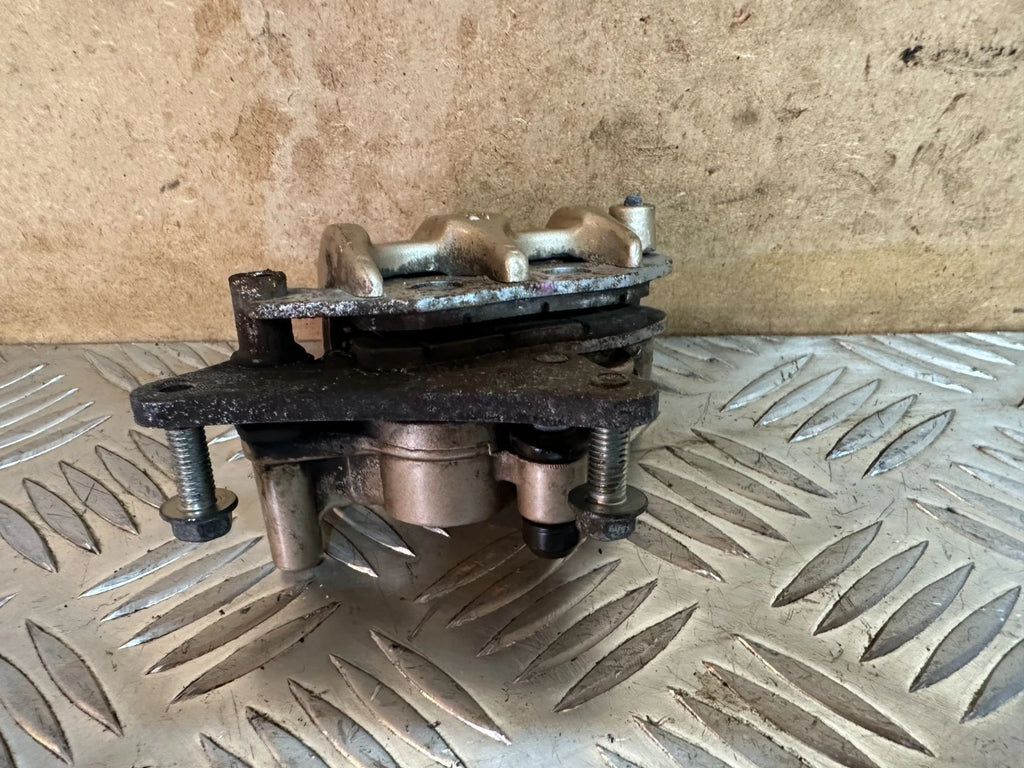 Honda CBR125 Front Brake Caliper With Bracket & Bolts 2005 CBR 125