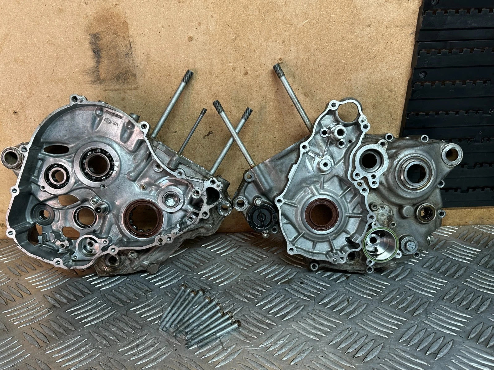 KTM SXF 350 Engine Crankcase Matching Pair Crank Case Cases 2017 SXF350 XCF SX-F