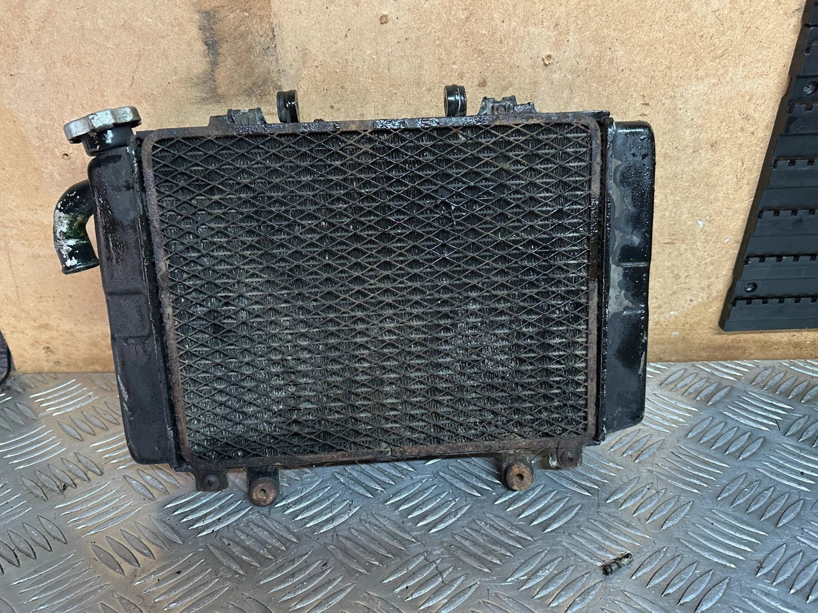 Kawasaki ZX600 Radiator & Fan Rad 1996 ZX6R Ninja ZX600R