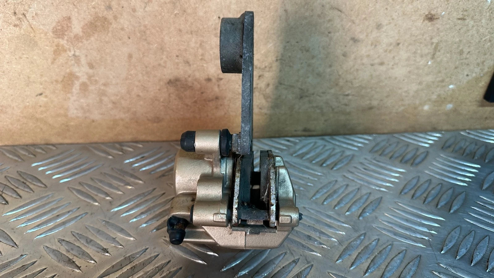 Honda CBR125R Rear Brake Caliper Back Cally Carb Model CBR125 2005 CBR 125