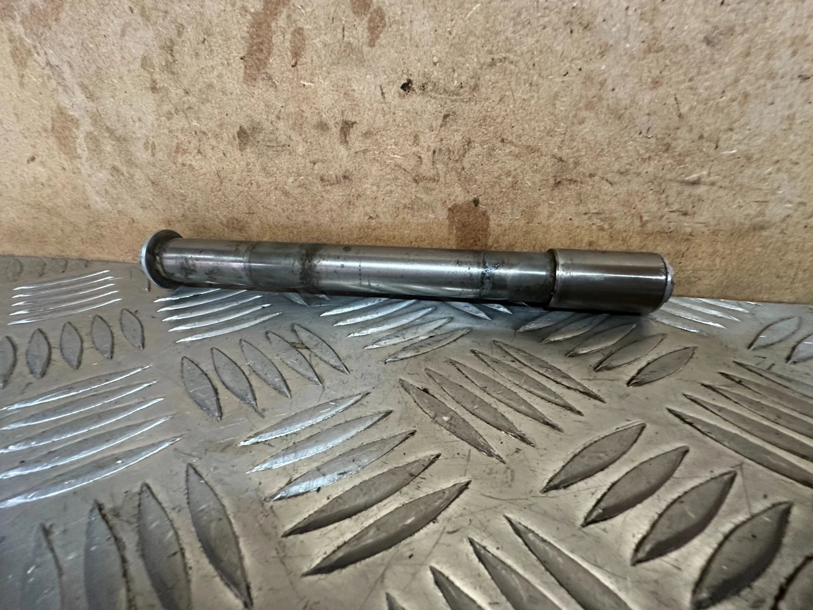 KTM SXF 350 Front Wheel Spindle Axle With Bolt SXF350 XCF SX-F
