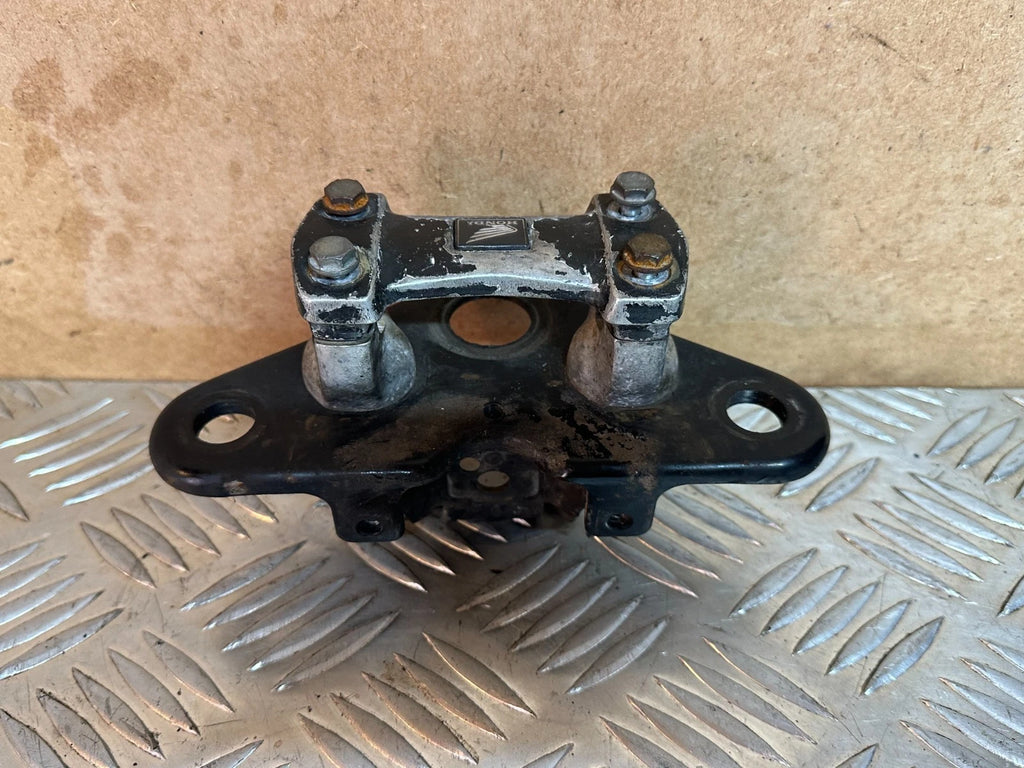 Honda CBF125 Top Yoke With Bar Clamps & All Bolts 2012 CBF 125