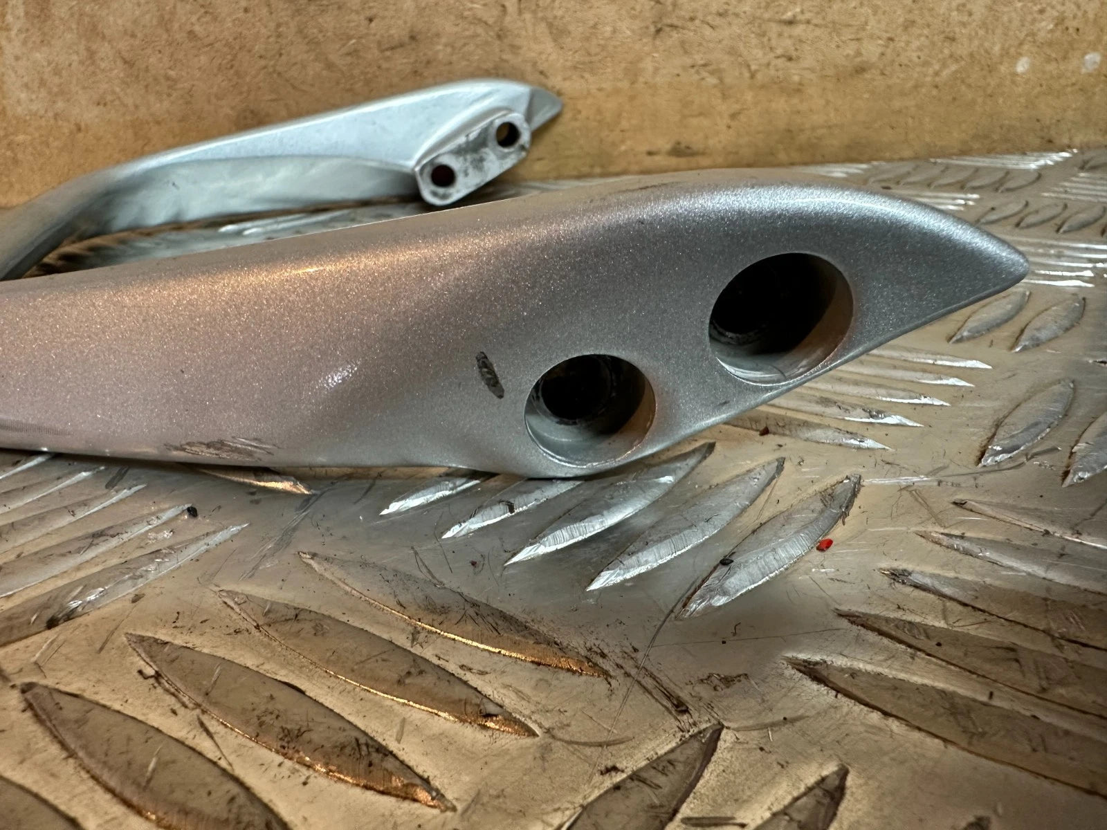 Honda CBR125 Grab Handle With Bolts Passenger pillion Grab Rail 2005 CBR 125