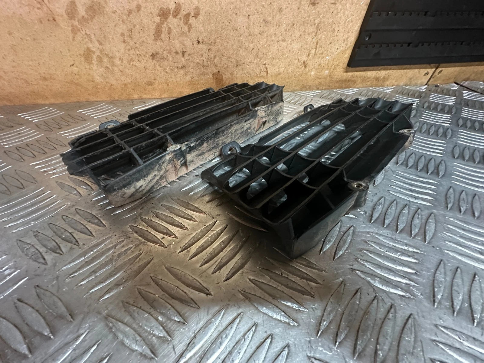 KTM SXF 350 Radiator Guards Louvers Plastics Fits Many Models SXF350 XCF SX-F