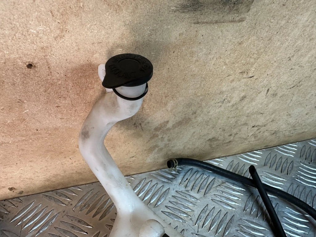 Honda CBR125R Coolant Header Tank Expansion Bottle 2005 CBR 125