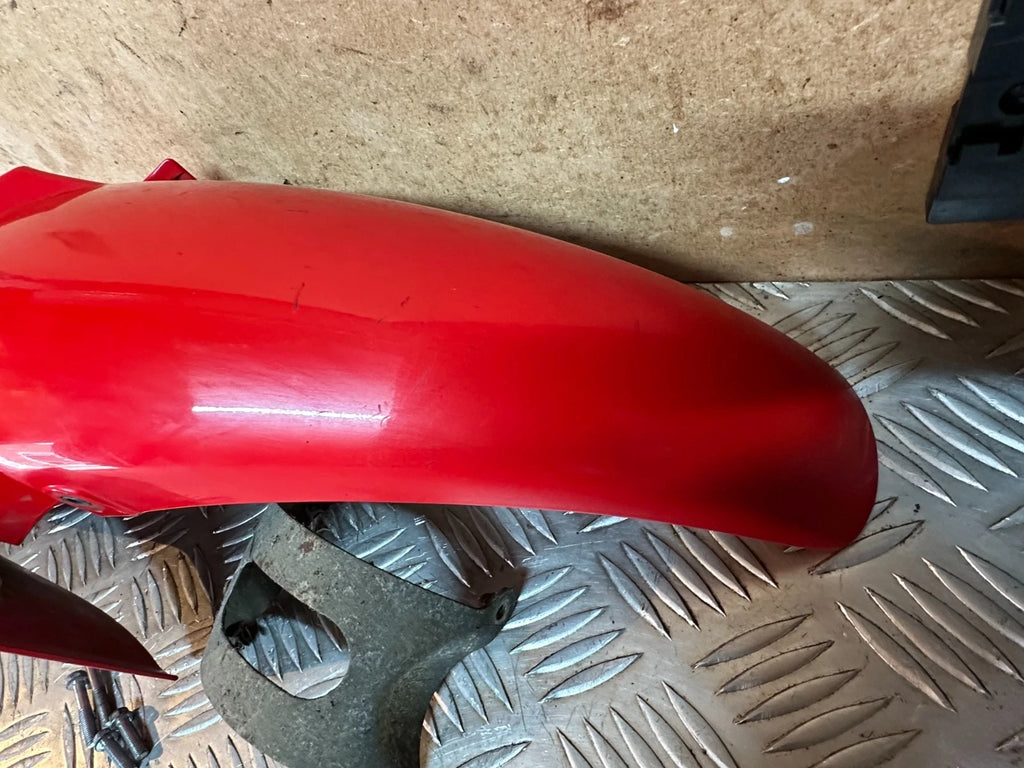 Honda CBR125R Front Mudguard Fender + Bracket & Bolts VGC CBR125 2005 CBR 125