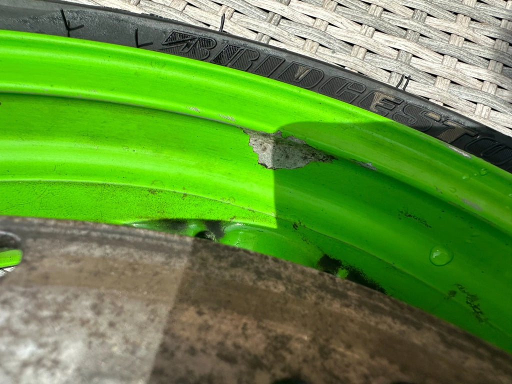 Kawasaki ZX600 Front Wheel + Discs & Good Bridgestone Tyre ZXR ZX600R