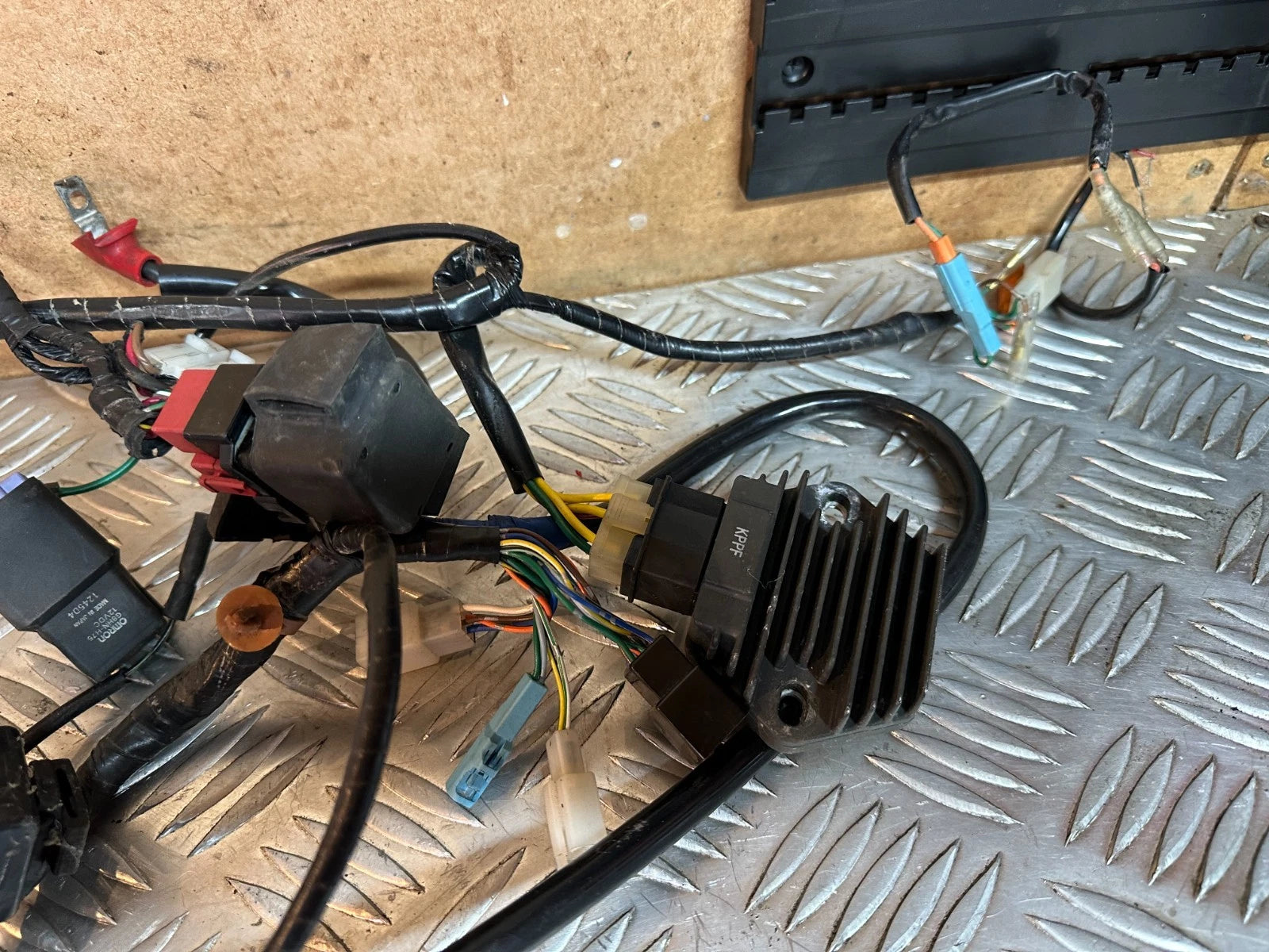Honda CBR125R Wiring Loom Harness Complete with Regulator 2005 CBR 125