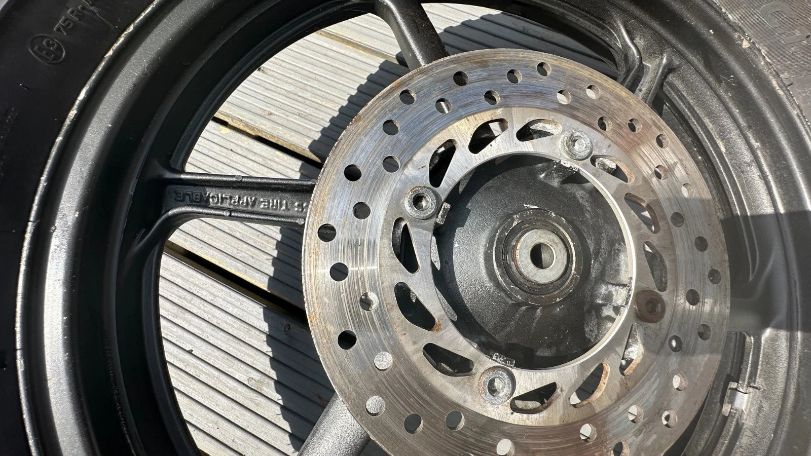 Honda CBR125R Rear Wheel With Sprocket Carrier Disc & Spacers Carb 2005 CBR 125