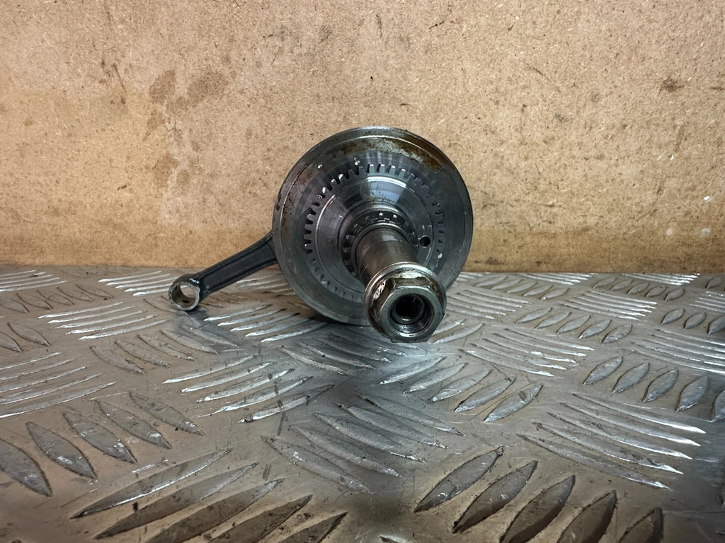 Honda CBR125R Engine Crankshaft Assy with Keys & Gear Carb Model 2005 CBR 125