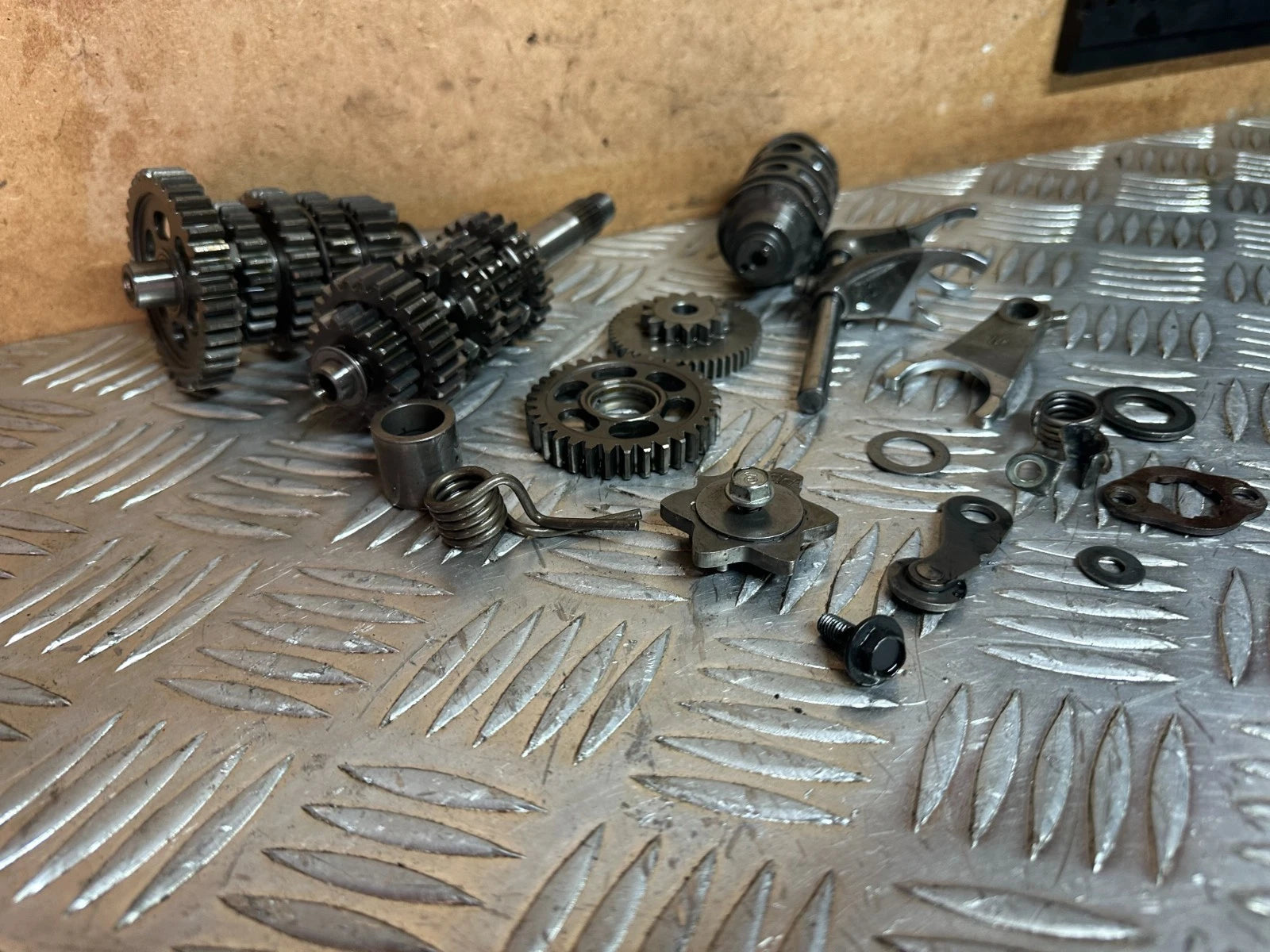 Honda CBR125R Gearbox Complete With Selector Drum & Forks CBR125 2005 CBR 125