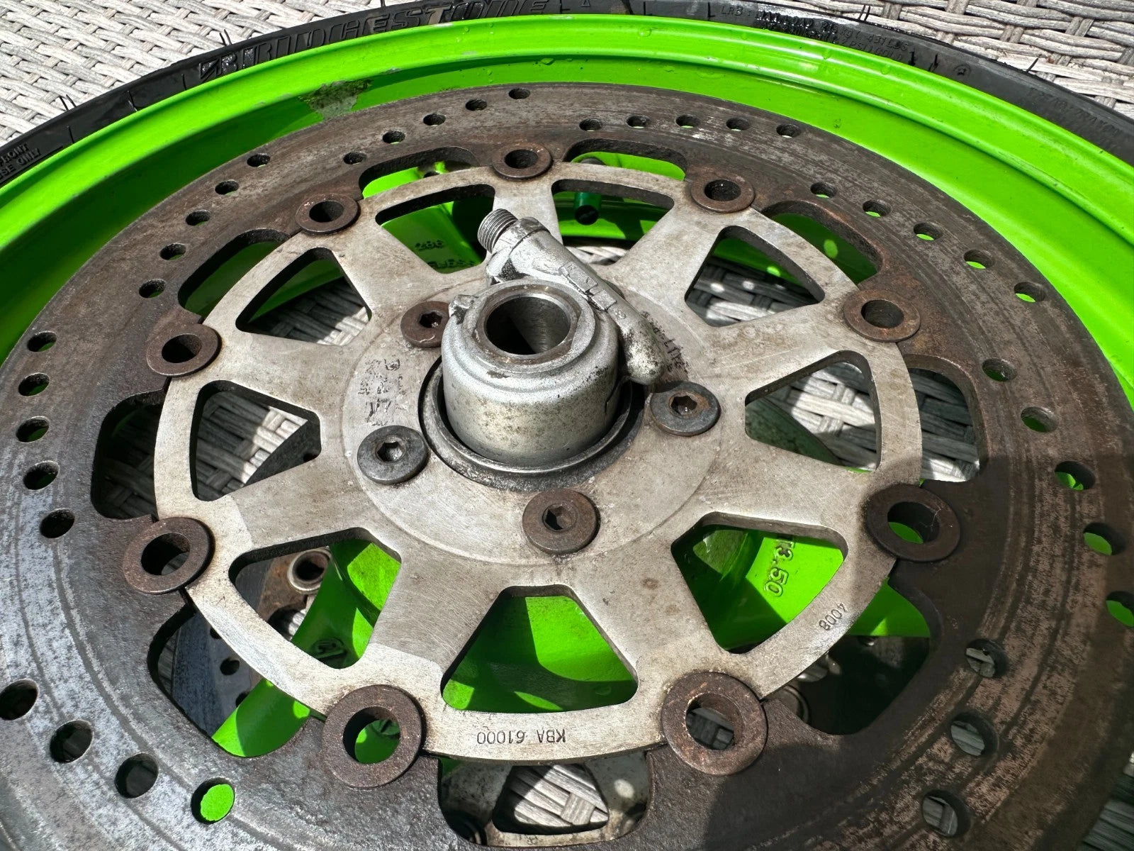Kawasaki ZX600 Front Wheel + Discs & Good Bridgestone Tyre ZXR ZX600R