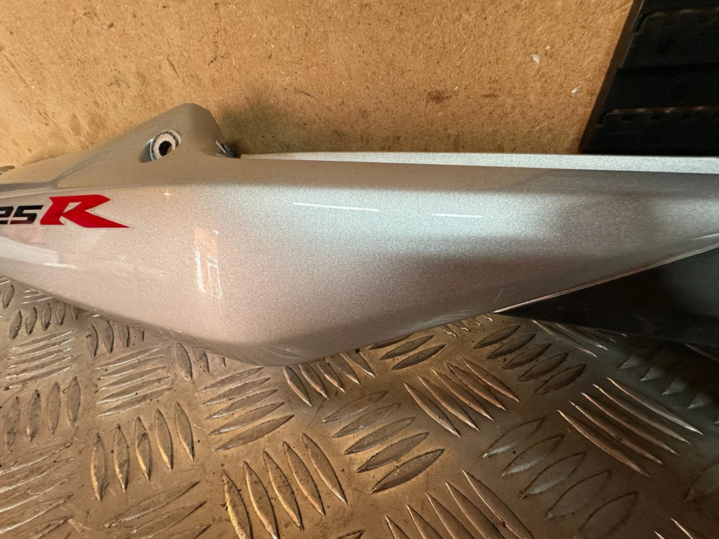 Honda CBR125R Right Rear Side Panel Fairing In Silver CBR125 2005 CBR 125