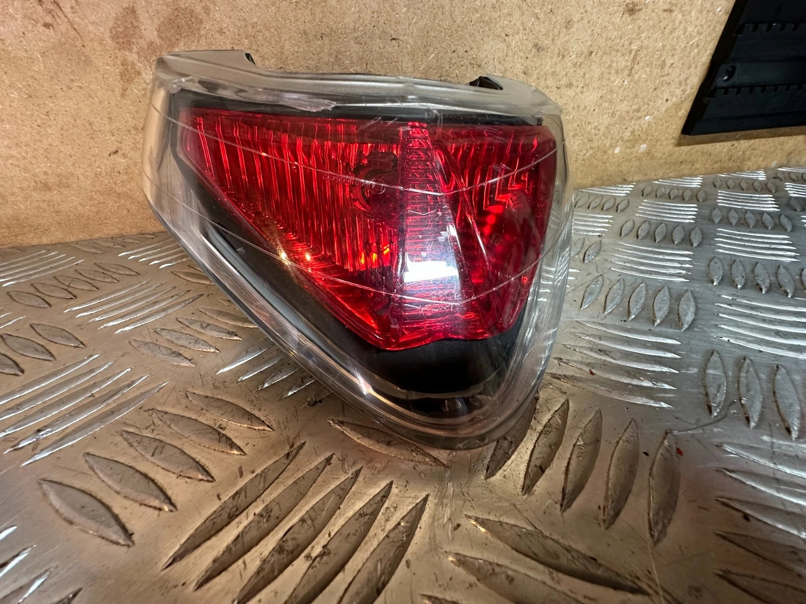 Honda CBR125R Rear Light Unit Taillight 2005 CBR 125