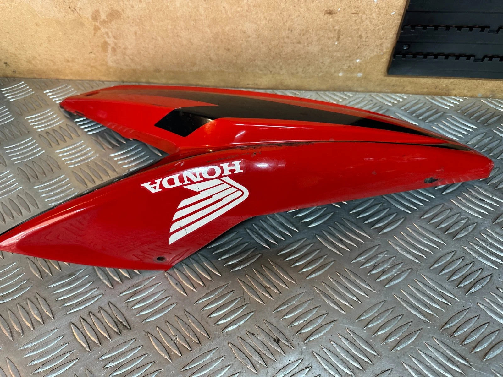 Honda CBF125 Left Hand Side Panel Fairing Red 2012 LH CBF 125