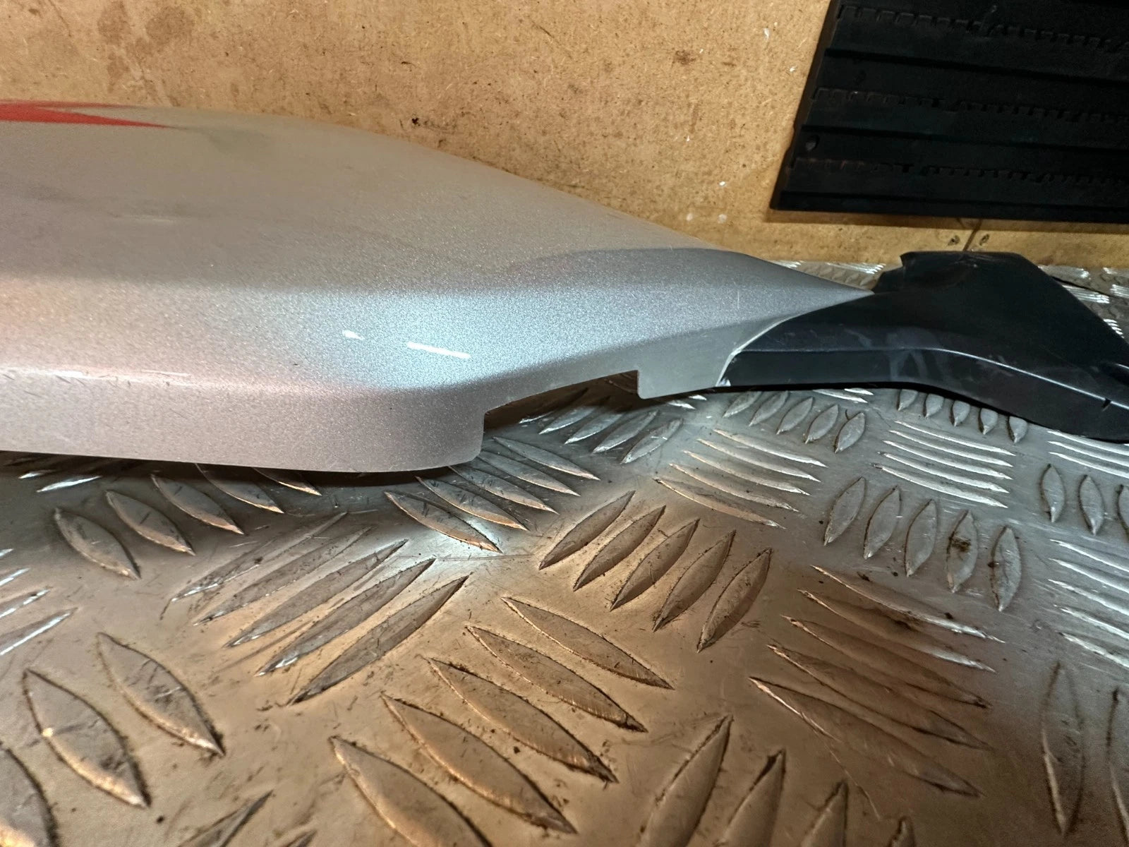 Honda CBR125R Right Rear Side Panel Fairing In Silver CBR125 2005 CBR 125