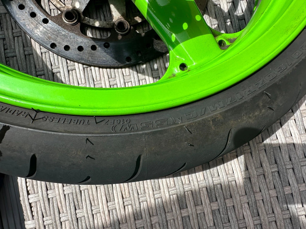 Kawasaki ZX600 Front Wheel + Discs & Good Bridgestone Tyre ZXR ZX600R