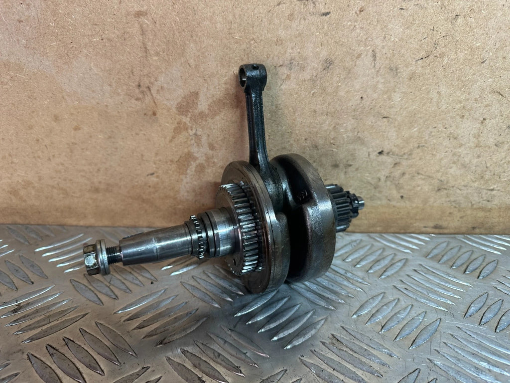 Honda CBR125R Engine Crankshaft Assy with Keys & Gear Carb Model 2005 CBR 125