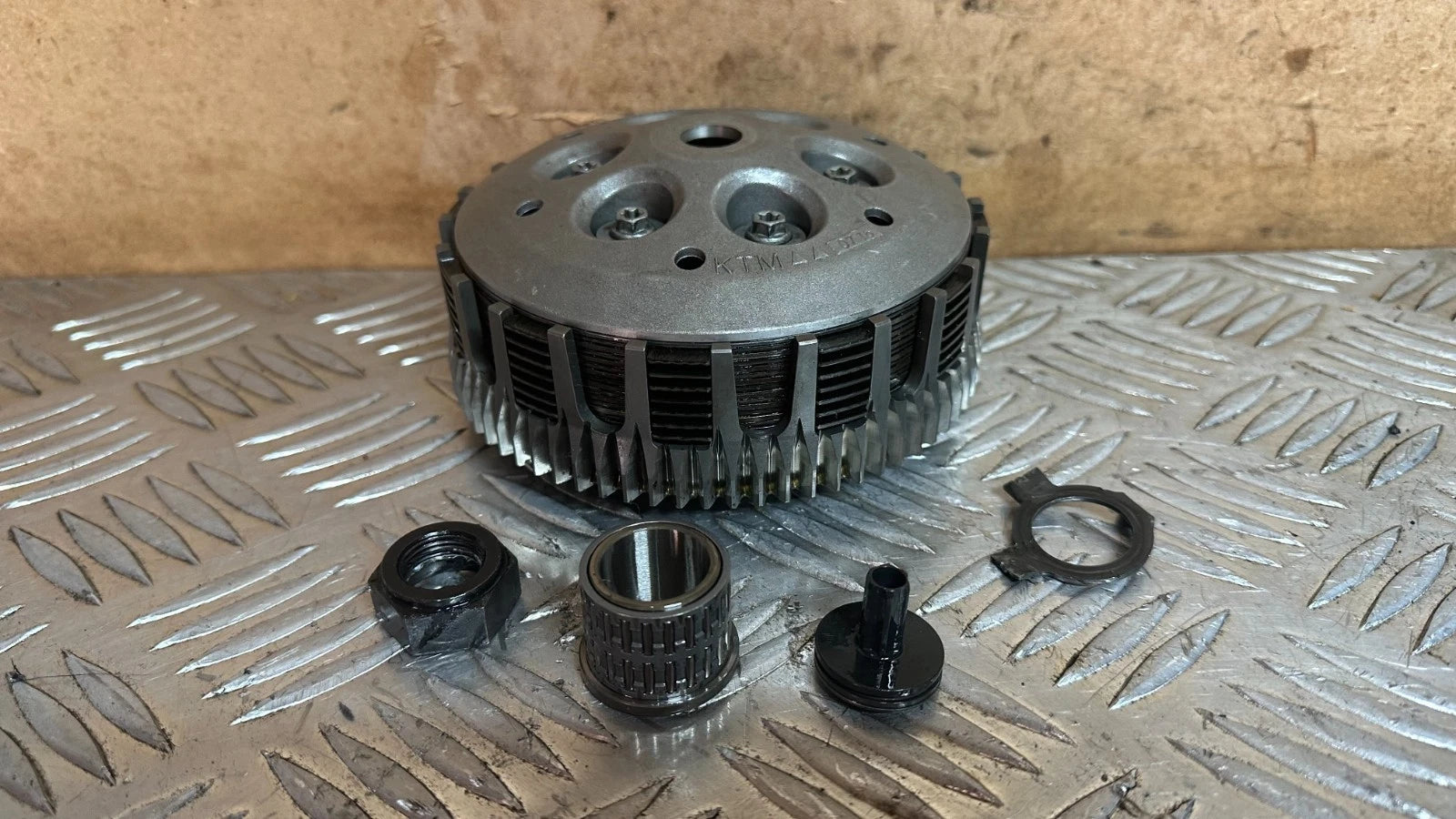 KTM SXF 350 Engine Clutch Assy Complete Basket / Plates etc 2017 SXF350 XCF SX-F