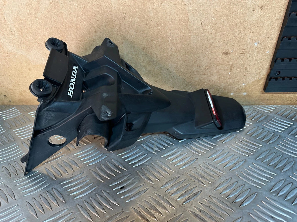 Honda CBF125 Rear Tail Tidy / Mudguard / Light Holder / Fender 2012 CBF 125 VGC