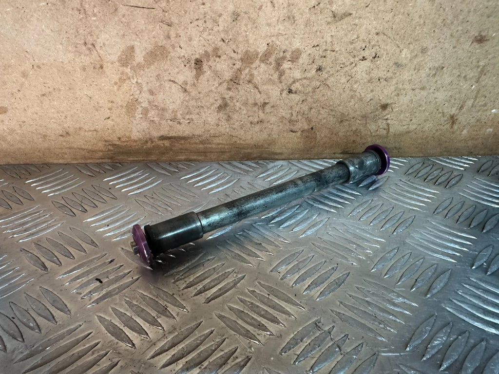 Kawasaki ZX600 Front Wheel Spindle Axle Bolt ZX6 ZXR 1996 ZX600R