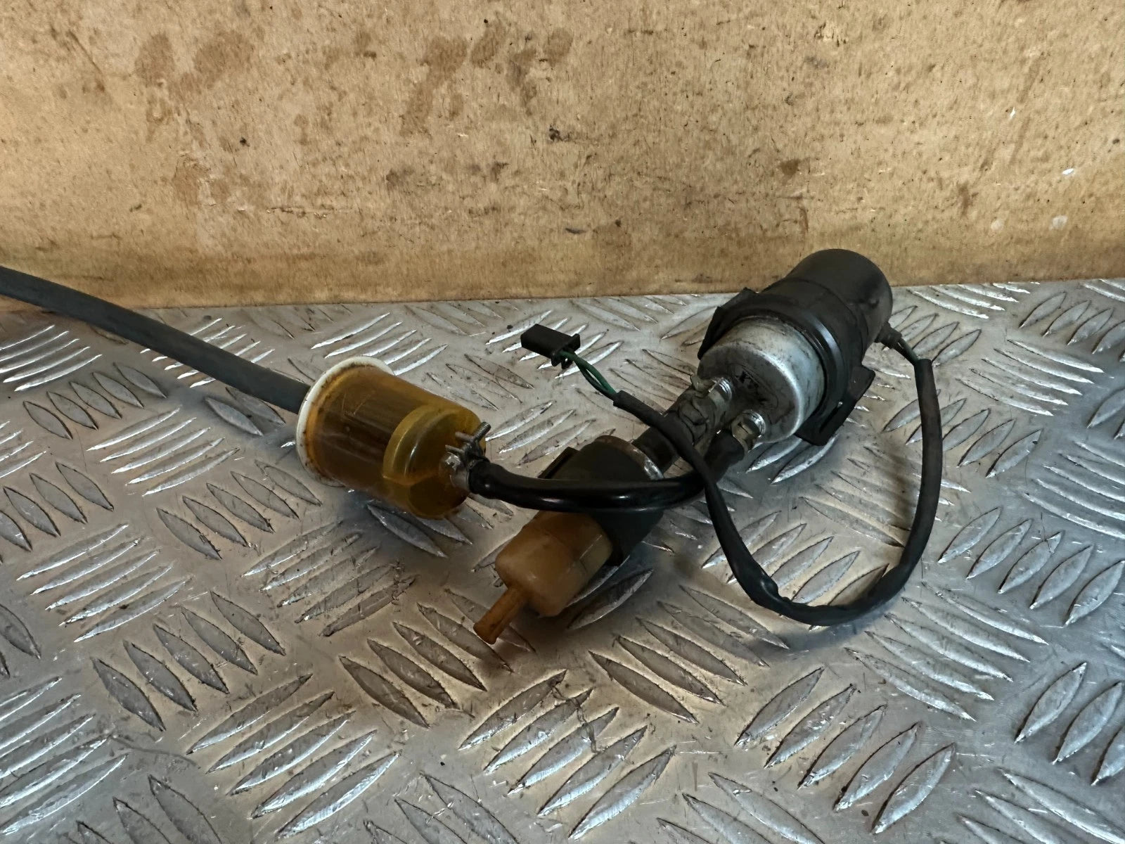 Kawasaki ZX600 Fuel Pump Petrol Pump F2 1996 Ninja ZX6R