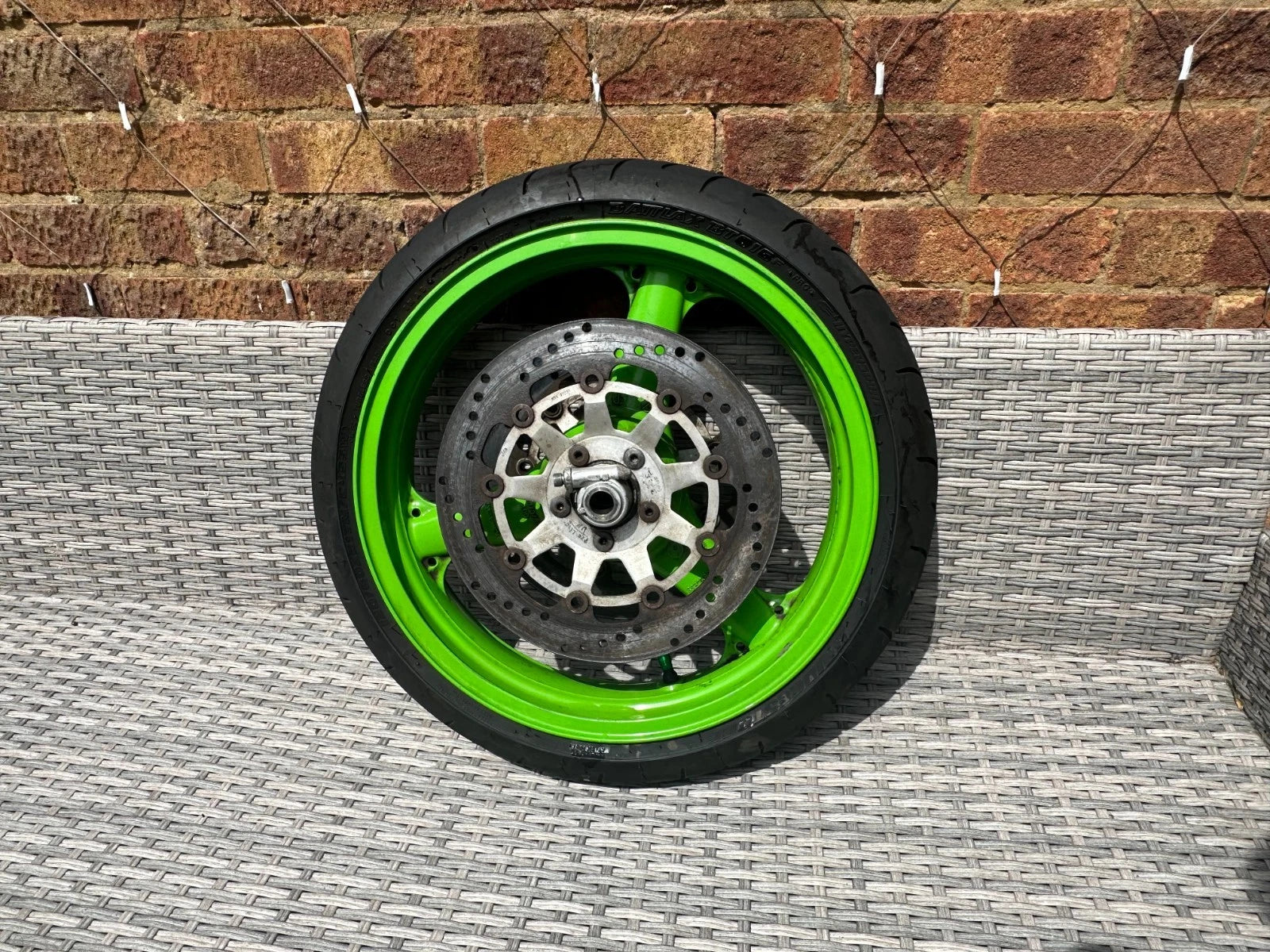 Kawasaki ZX600 Front Wheel + Discs & Good Bridgestone Tyre ZXR ZX600R